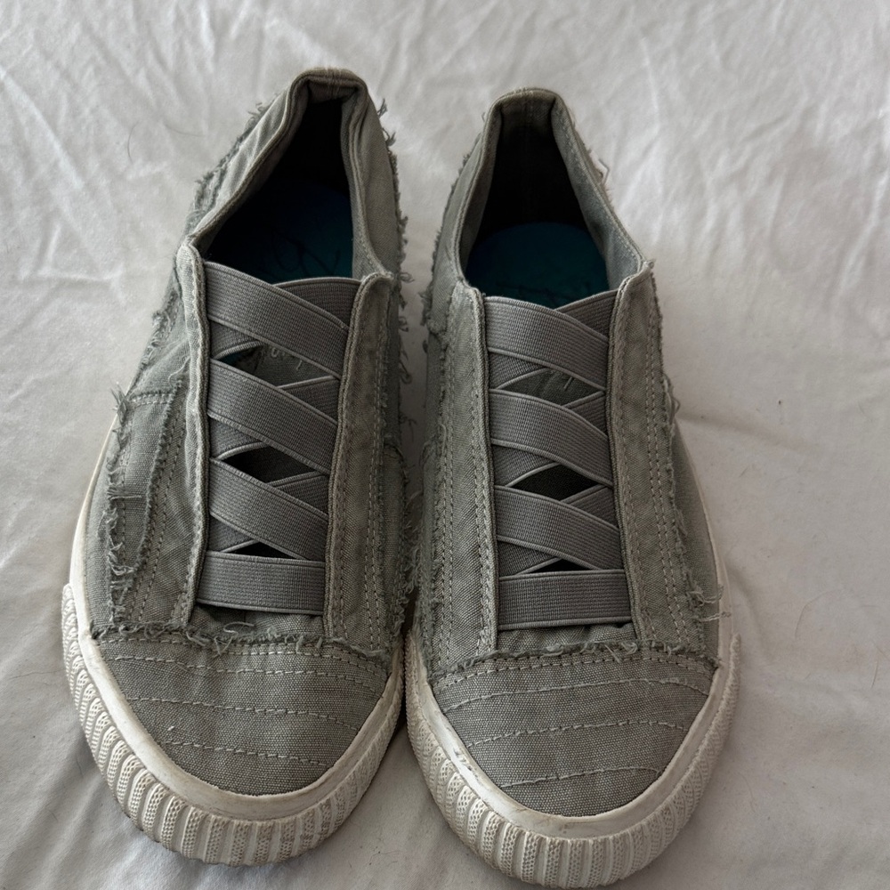 Blowfish Gray Women's Slip-On Sneakers